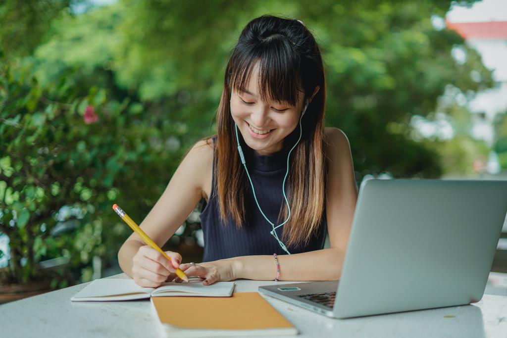  Contoh Soal Tes TOEFL dan Pembahasan: Panduan Belajar Efektif